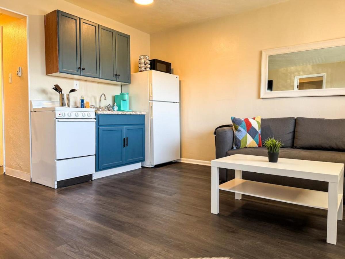 Apartment Downtown Area 2 Beds Sofa Bed Sleep 6 Stylish Pittsburgh